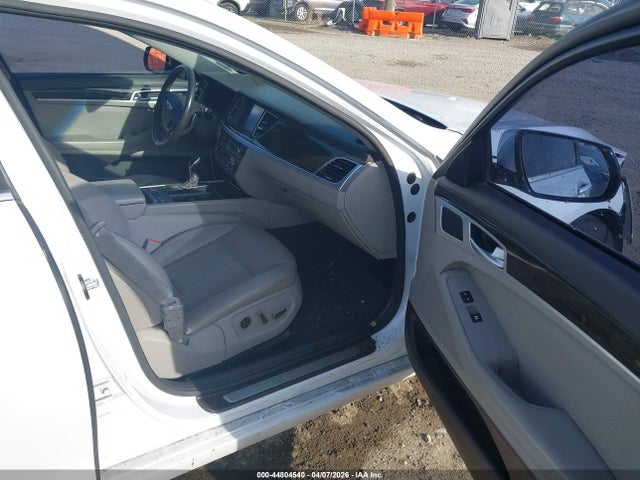 Продаж на аукціоні авто 2016 Hyundai Genesis 3.8, vin: KMHGN4JE2GU111973, номер лоту: 44804540