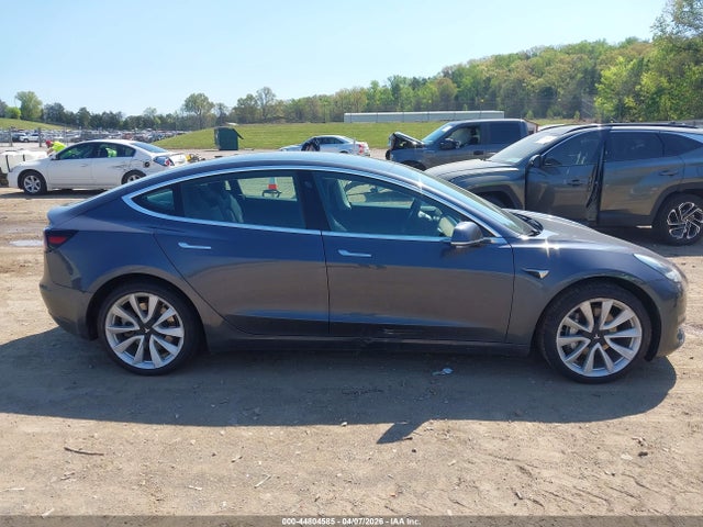 44804585 :رقم المزاد ، 5YJ3E1EA2KF425472 vin ، 2019 Tesla Model 3 Long Range/mid Range/standard Range/standard Range Plus مزاد بيع