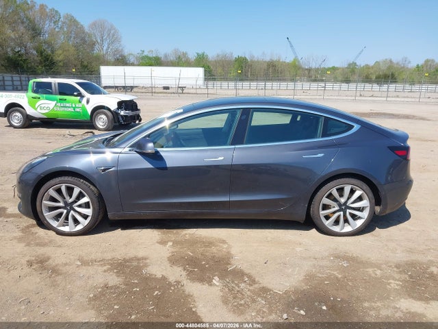 44804585 :رقم المزاد ، 5YJ3E1EA2KF425472 vin ، 2019 Tesla Model 3 Long Range/mid Range/standard Range/standard Range Plus مزاد بيع