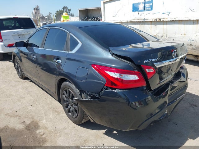 2017 NISSAN ALTIMA 1N4AL3AP9HC266853 Photo 2