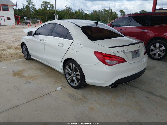 2016 MERCEDES-BENZ CLA 250 WDDSJ4EB6GN371027 Photo 2