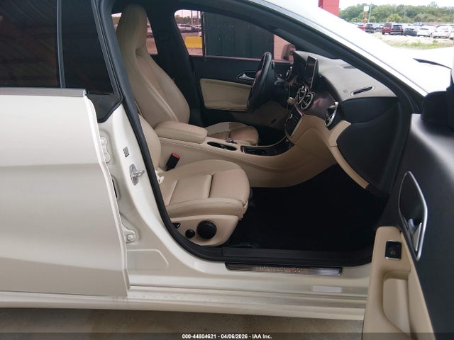 2016 MERCEDES-BENZ CLA 250 WDDSJ4EB6GN371027 Photo 4
