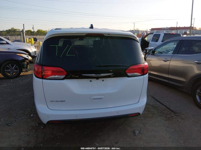 44804701 :رقم المزاد ، 2C4RC1CG4SR605693 vin ، 2025 Chrysler Voyager Lx مزاد بيع