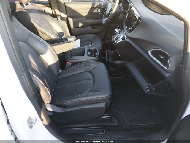 44804701 :رقم المزاد ، 2C4RC1CG4SR605693 vin ، 2025 Chrysler Voyager Lx مزاد بيع