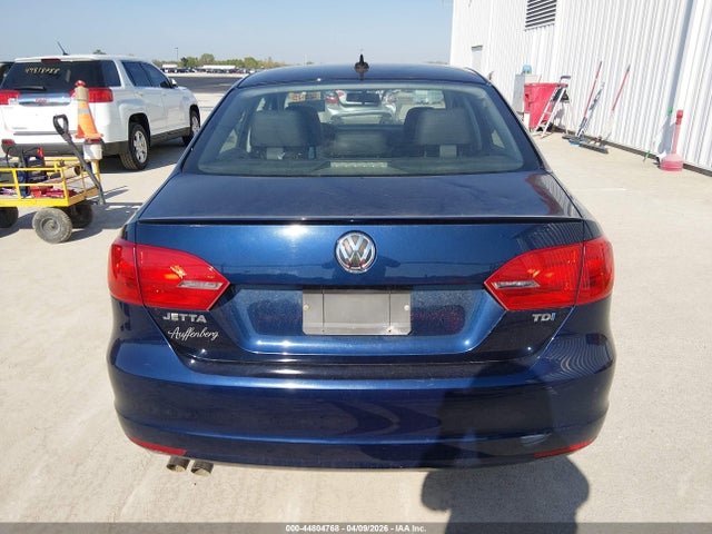 2012 Volkswagen Jetta 2.0l Tdi მანქანა იყიდება აუქციონზე, vin: 3VWLL7AJ2CM326692, აუქციონის ნომერი: 44804768