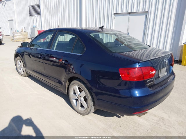 2012 Volkswagen Jetta 2.0l Tdi მანქანა იყიდება აუქციონზე, vin: 3VWLL7AJ2CM326692, აუქციონის ნომერი: 44804768