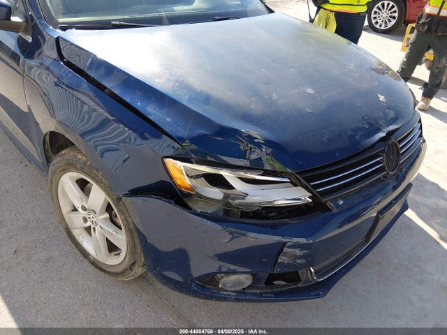 2012 Volkswagen Jetta 2.0l Tdi მანქანა იყიდება აუქციონზე, vin: 3VWLL7AJ2CM326692, აუქციონის ნომერი: 44804768