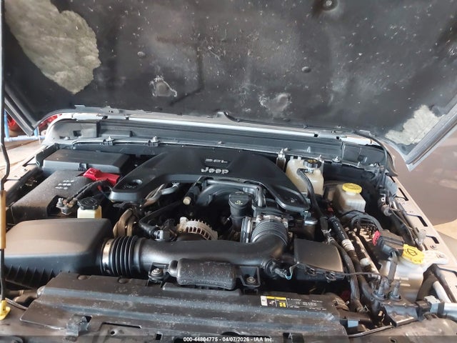 44804775 :رقم المزاد ، 1C4HJXDG4JW154516 vin ، 2018 Jeep Wrangler Unlimited Sport S 4x4 مزاد بيع