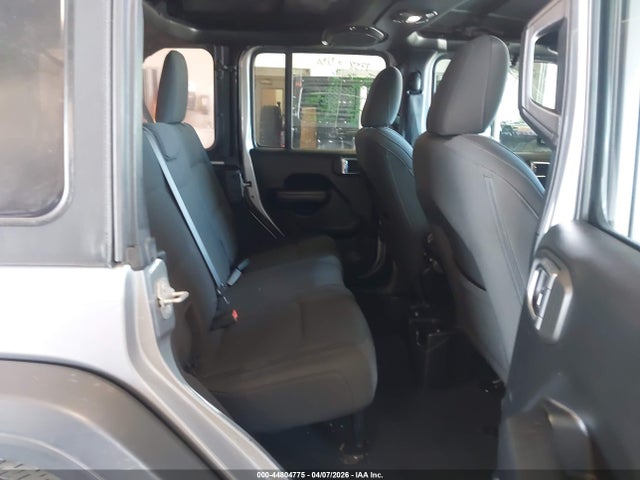 44804775 :رقم المزاد ، 1C4HJXDG4JW154516 vin ، 2018 Jeep Wrangler Unlimited Sport S 4x4 مزاد بيع