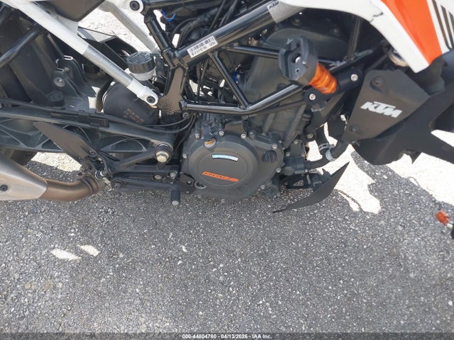 Продаж на аукціоні авто 2022 Ktm 390 Duke, vin: MD2JPJ407NC235642, номер лоту: 44804780