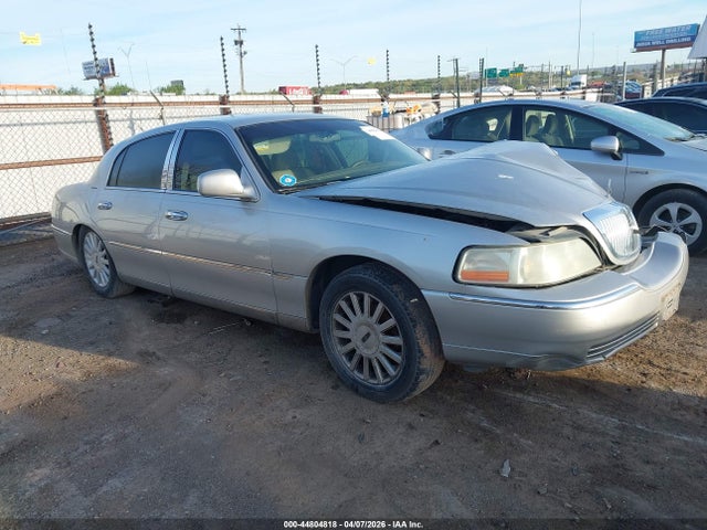 Aukcja sprzedaży 2005 Lincoln Town Car Signature, vin: 1LNHM81W65Y650903, numer aukcji: 44804818