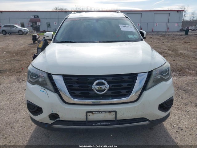 44804847 :رقم المزاد ، 5N1DR2MMXHC682441 vin ، 2017 Nissan Pathfinder S مزاد بيع