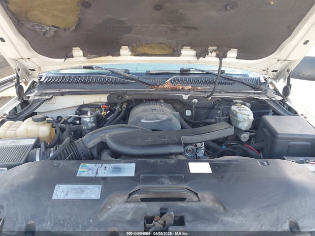 2003 Chevrolet Suburban 1500 Ls მანქანა იყიდება აუქციონზე, vin: 3GNEC16Z03G260043, აუქციონის ნომერი: 44804864