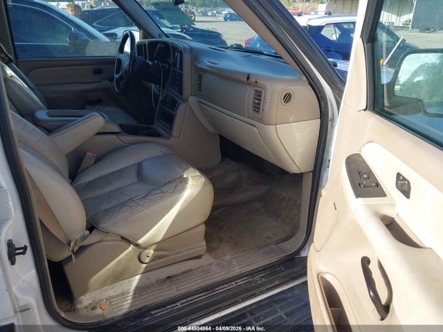 2003 Chevrolet Suburban 1500 Ls მანქანა იყიდება აუქციონზე, vin: 3GNEC16Z03G260043, აუქციონის ნომერი: 44804864