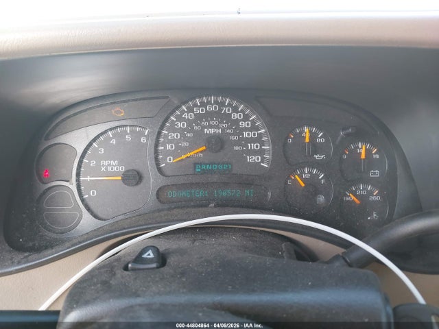 2003 Chevrolet Suburban 1500 Ls მანქანა იყიდება აუქციონზე, vin: 3GNEC16Z03G260043, აუქციონის ნომერი: 44804864