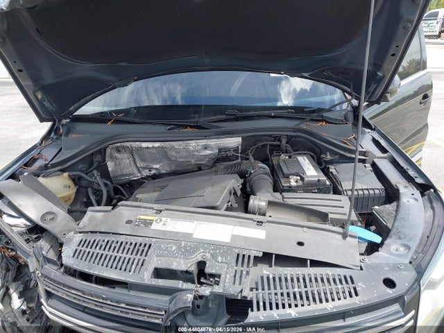 Продаж на аукціоні авто 2017 Volkswagen Tiguan 2.0t Sport, vin: WVGTV7AX1HK027299, номер лоту: 44804876