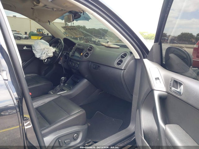 Продаж на аукціоні авто 2017 Volkswagen Tiguan 2.0t Sport, vin: WVGTV7AX1HK027299, номер лоту: 44804876