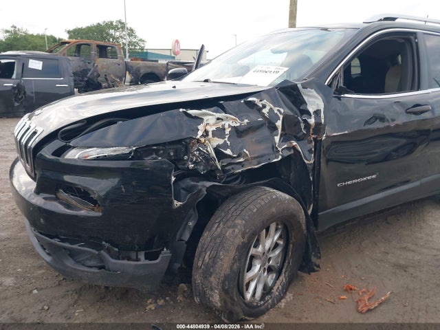 2018 JEEP CHEROKEE 1C4PJLCB4JD537460 Photo 5