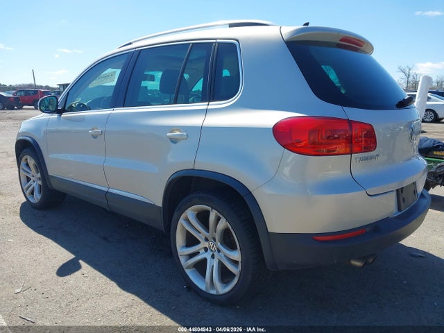 2012 VOLKSWAGEN TIGUAN WVGAV7AX4CW550812 Photo 2