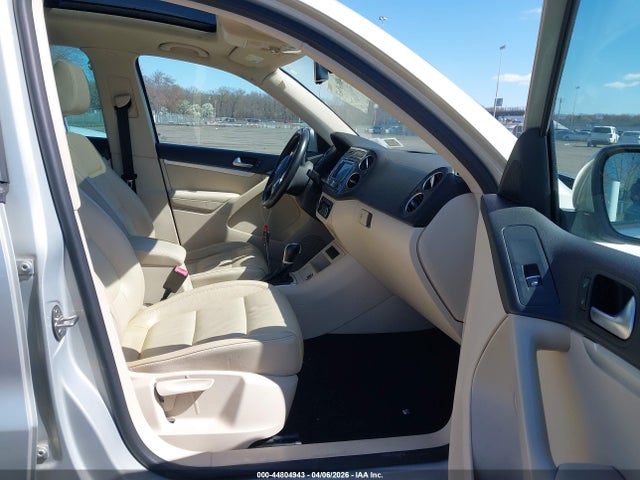 2012 VOLKSWAGEN TIGUAN WVGAV7AX4CW550812 Photo 4