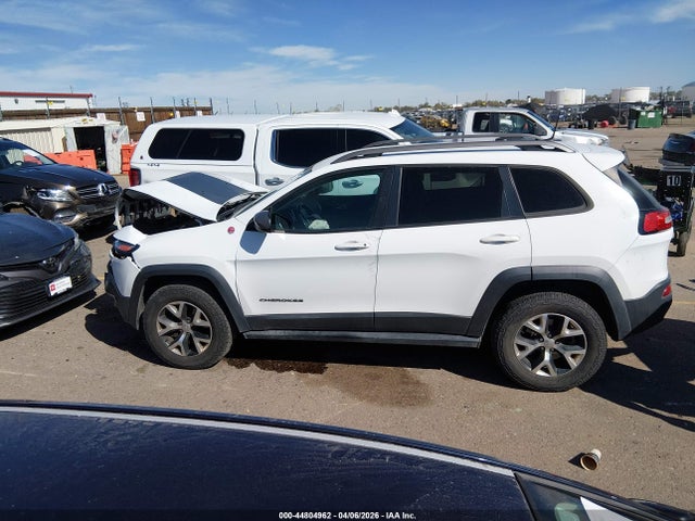2016 Jeep Cherokee Trailhawk მანქანა იყიდება აუქციონზე, vin: 1C4PJMBS4GW337652, აუქციონის ნომერი: 44804962
