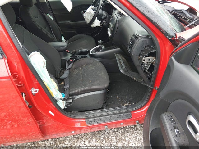 2019 Kia Soul მანქანა იყიდება აუქციონზე, vin: KNDJN2A21K7689316, აუქციონის ნომერი: 44804964