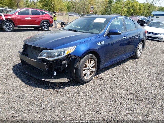 2018 Kia Optima Lx მანქანა იყიდება აუქციონზე, vin: 5XXGT4L35JG207695, აუქციონის ნომერი: 44804976