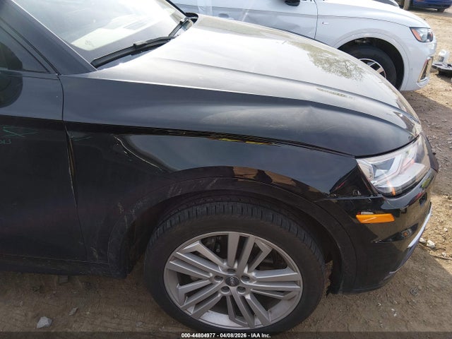 44804977 :رقم المزاد ، WA1BNAFY6J2023361 vin ، 2018 Audi Q5 2.0t Premium مزاد بيع