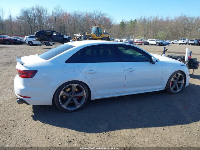 2018 Audi S4 3.0t Premium Plus მანქანა იყიდება აუქციონზე, vin: WAUB4AF48JA103270, აუქციონის ნომერი: 44805013