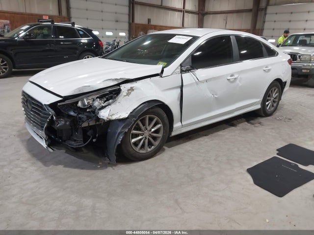 Продажа на аукционе авто 2018 Hyundai Sonata Se, vin: 5NPE24AF4JH652263, номер лота: 44805054