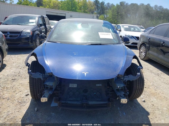 44805061 :رقم المزاد ، 5YJ3E1EA8NF188118 vin ، 2022 Tesla Model 3 Rear-wheel Drive مزاد بيع