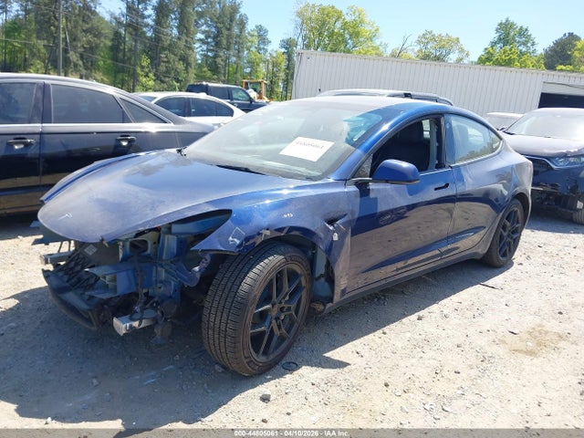 44805061 :رقم المزاد ، 5YJ3E1EA8NF188118 vin ، 2022 Tesla Model 3 Rear-wheel Drive مزاد بيع