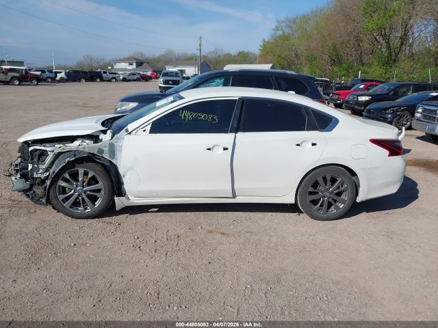 Aukcja sprzedaży 2018 Nissan Altima 2.5 Sr, vin: 1N4AL3AP1JC188719, numer aukcji: 44805083