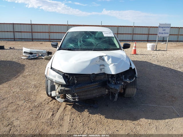 3VW267AJ4GM251891 Volkswagen Jetta 1.4t S