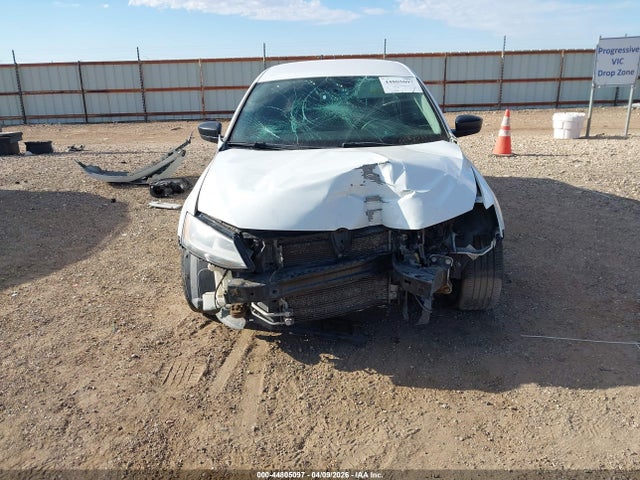 3VW267AJ4GM251891 Volkswagen Jetta 1.4t S