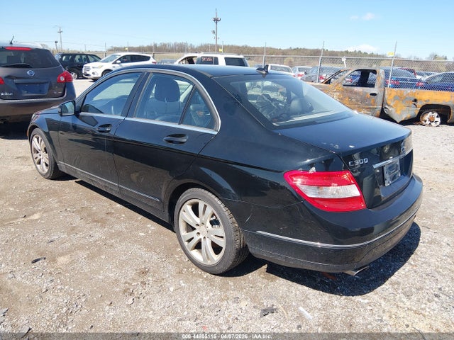 2010 Mercedes-benz C 300 Luxury მანქანა იყიდება აუქციონზე, vin: WDDGF5EB1AR112474, აუქციონის ნომერი: 44805115
