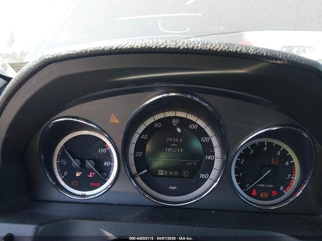 2010 Mercedes-benz C 300 Luxury მანქანა იყიდება აუქციონზე, vin: WDDGF5EB1AR112474, აუქციონის ნომერი: 44805115