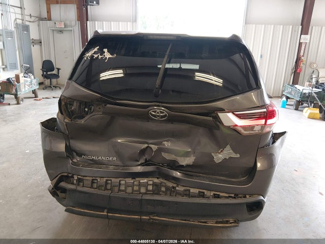 Toyota Highlander Le 2018 5TDZZRFH0JS263960 Image 6