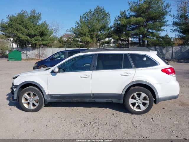 44805139 :رقم المزاد ، 4S4BRBGC4D3230523 vin ، 2013 Subaru Outback 2.5i Premium مزاد بيع