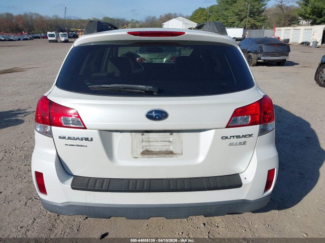 44805139 :رقم المزاد ، 4S4BRBGC4D3230523 vin ، 2013 Subaru Outback 2.5i Premium مزاد بيع