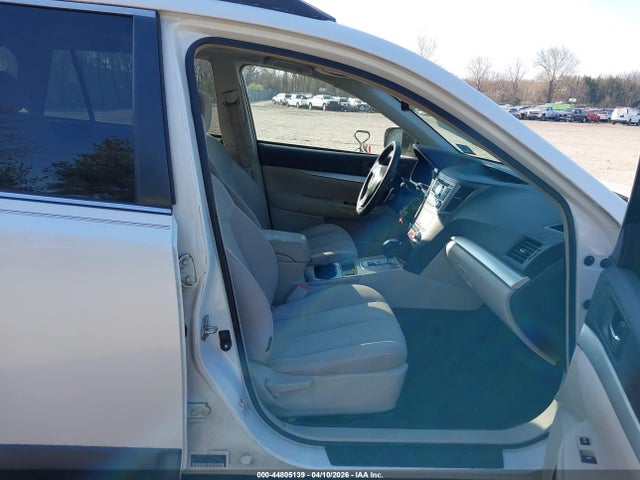 44805139 :رقم المزاد ، 4S4BRBGC4D3230523 vin ، 2013 Subaru Outback 2.5i Premium مزاد بيع
