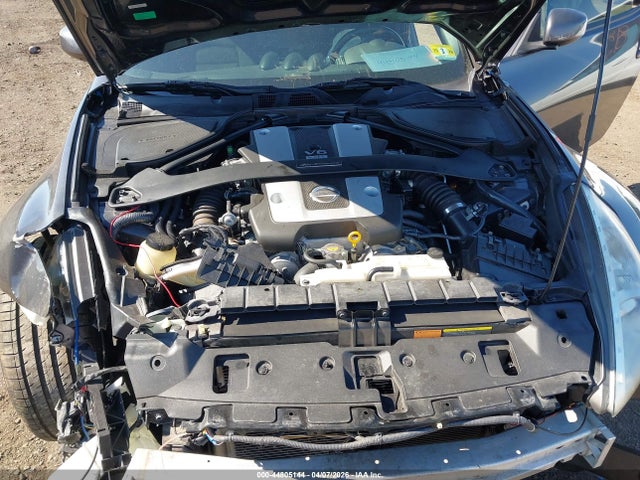 44805144 :رقم المزاد ، JN1AZ4EH2AM502151 vin ، 2010 Nissan 370z Touring مزاد بيع