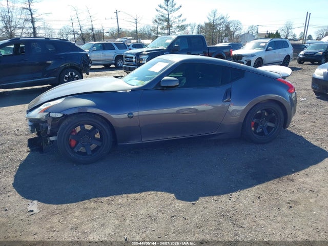 44805144 :رقم المزاد ، JN1AZ4EH2AM502151 vin ، 2010 Nissan 370z Touring مزاد بيع
