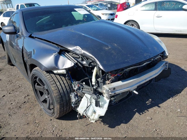 44805144 :رقم المزاد ، JN1AZ4EH2AM502151 vin ، 2010 Nissan 370z Touring مزاد بيع