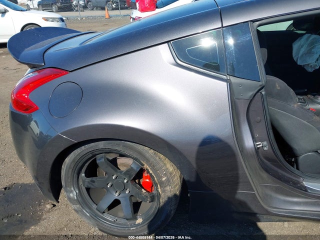 44805144 :رقم المزاد ، JN1AZ4EH2AM502151 vin ، 2010 Nissan 370z Touring مزاد بيع