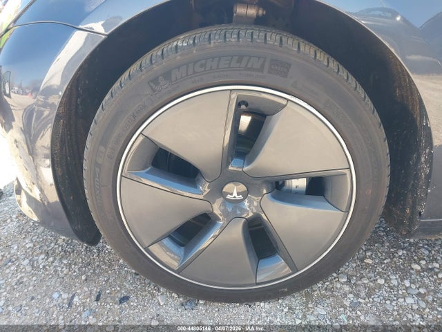 Продажа на аукционе авто 2023 Tesla Model 3 Rear-wheel Drive, vin: 5YJ3E1EA9PF555725, номер лота: 44805146