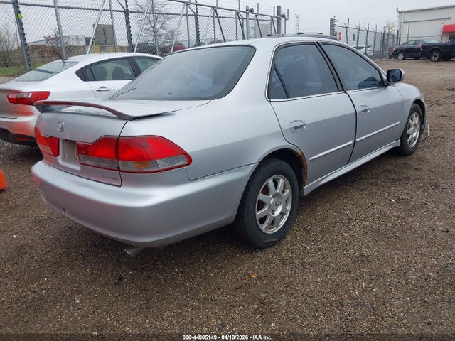 44805149 :رقم المزاد ، 1HGCG56782A012552 vin ، 2002 Honda Accord 2.3 Se مزاد بيع