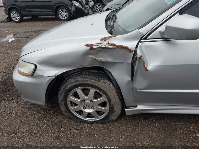44805149 :رقم المزاد ، 1HGCG56782A012552 vin ، 2002 Honda Accord 2.3 Se مزاد بيع
