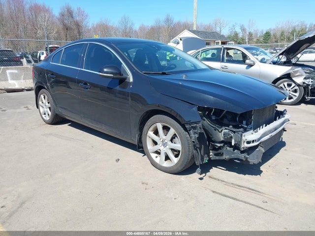 2016 VOLVO S60 YV126MFK0G2390775