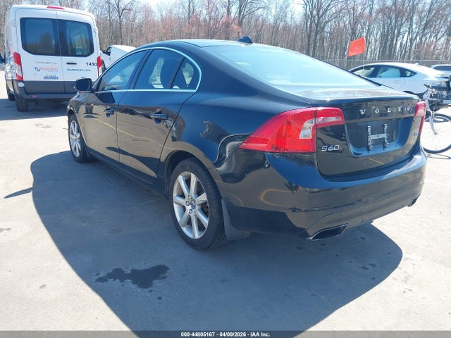 2016 VOLVO S60 YV126MFK0G2390775 Photo 2